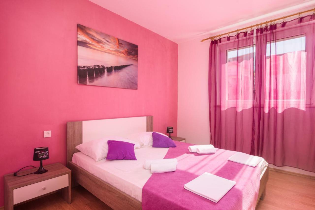 טרוגיר Apartments Mirjana מראה חיצוני תמונה