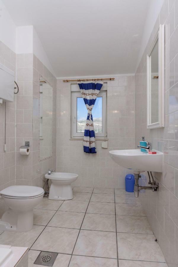טרוגיר Apartments Mirjana מראה חיצוני תמונה