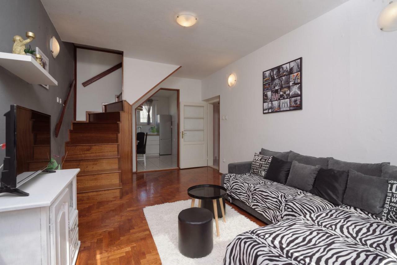 טרוגיר Apartments Mirjana מראה חיצוני תמונה